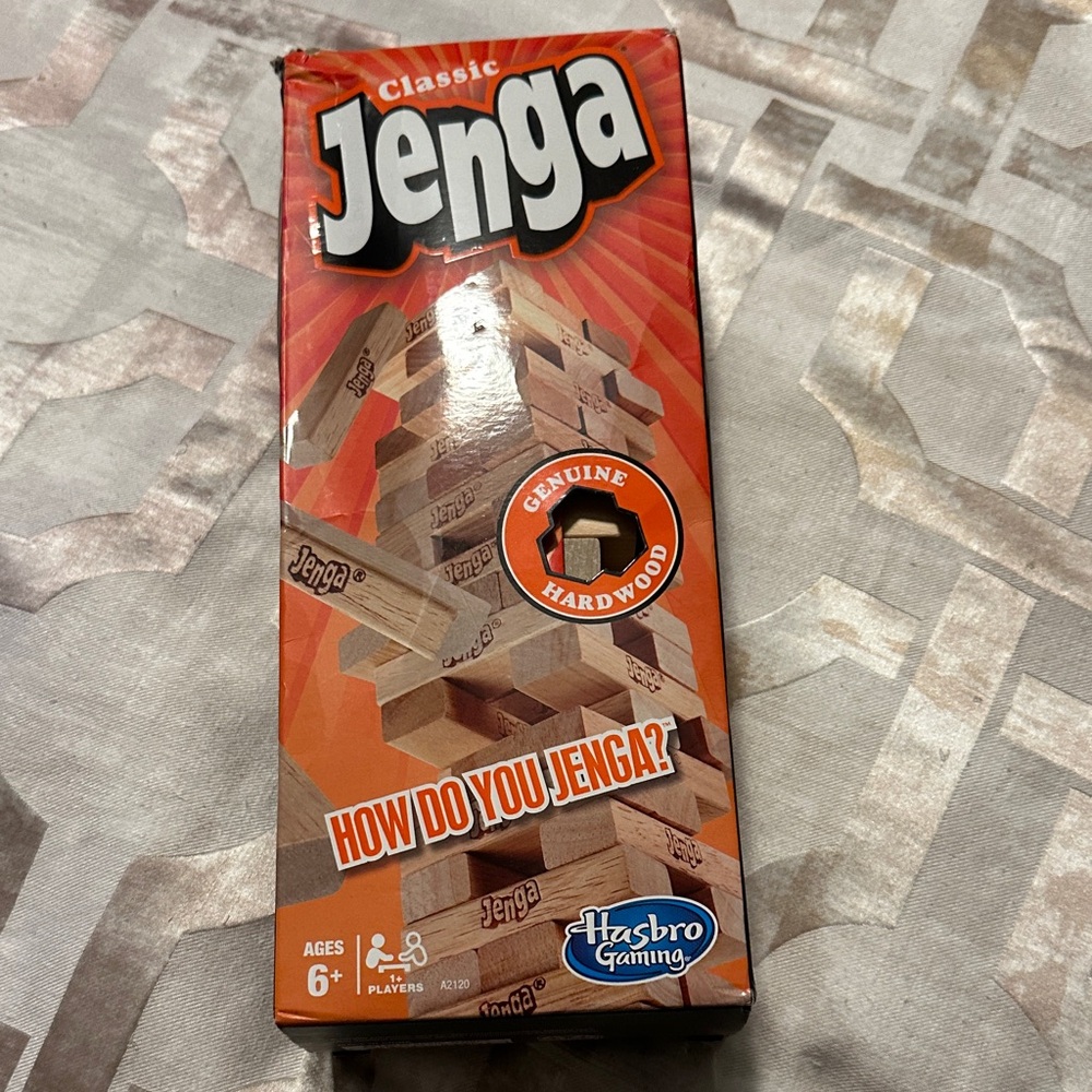 Hasbro Gaming Classic Jenga